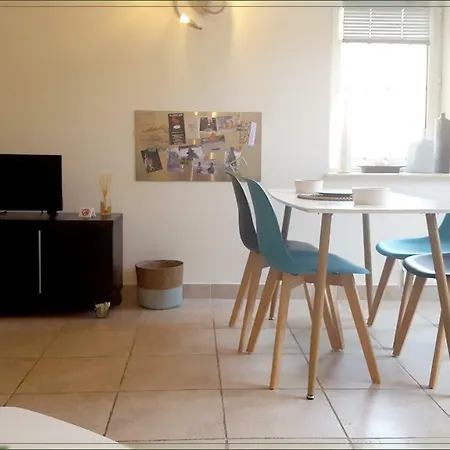 Apartman Le Loft Patio, Au Coeur Du Village Saint-Rémy-de-Provence
